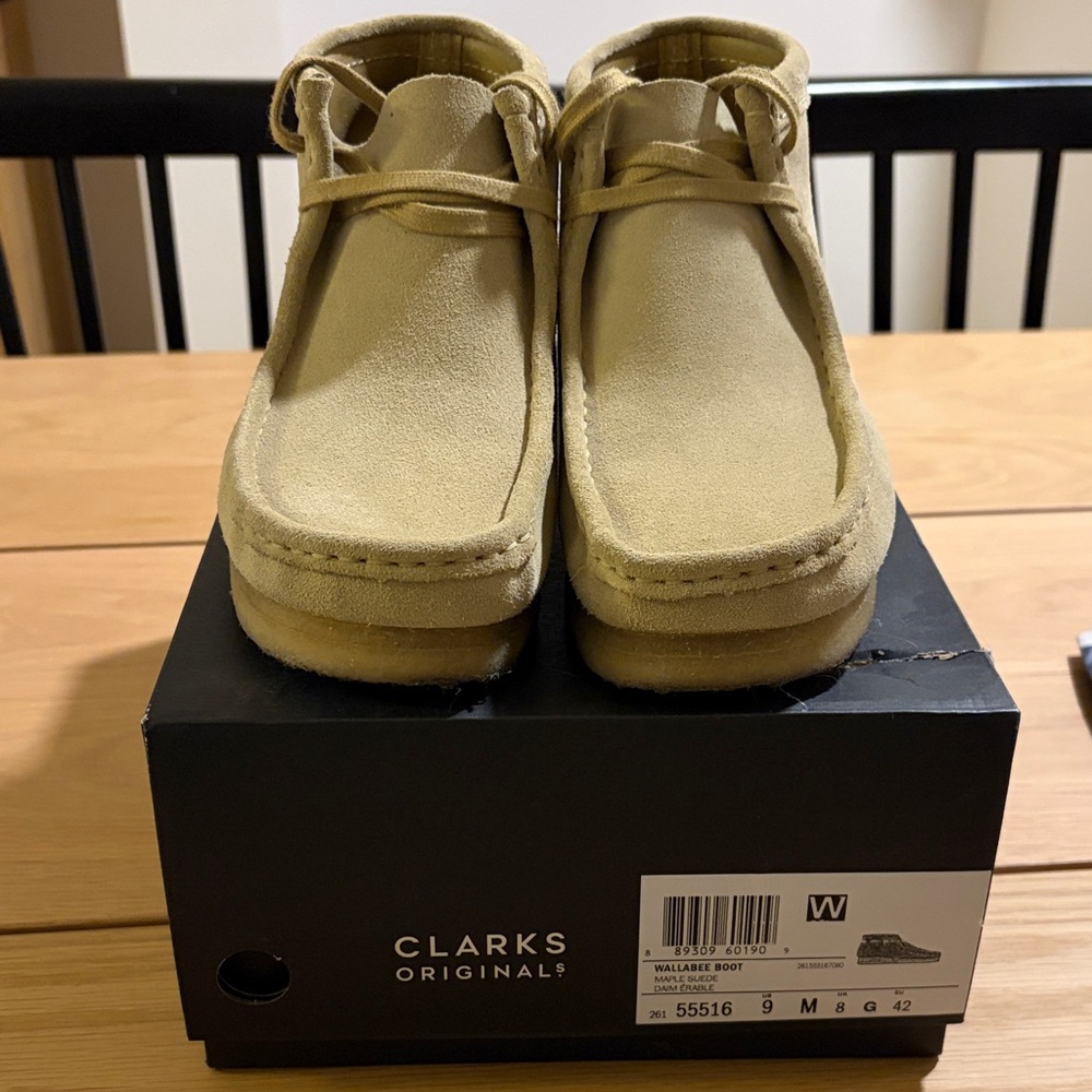 Clarks Originals Wallabee Boots in Maple Suede